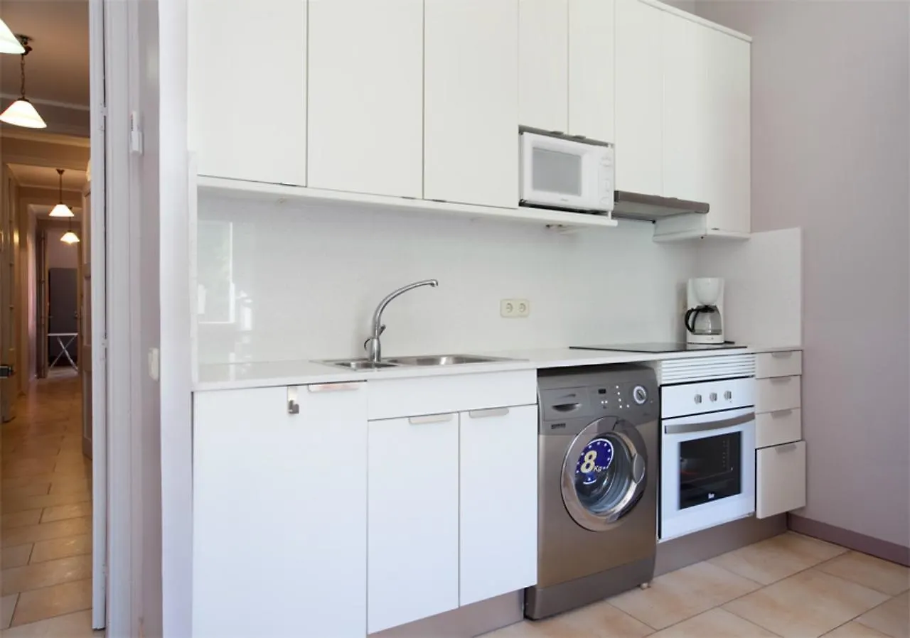 Apartamento Aparteasy - Family Sant Antoni Apt. Barcelona