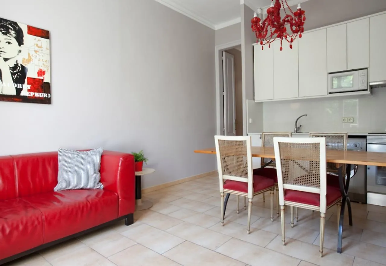 Aparteasy - Family Sant Antoni Apt. Barcelona Apartamento