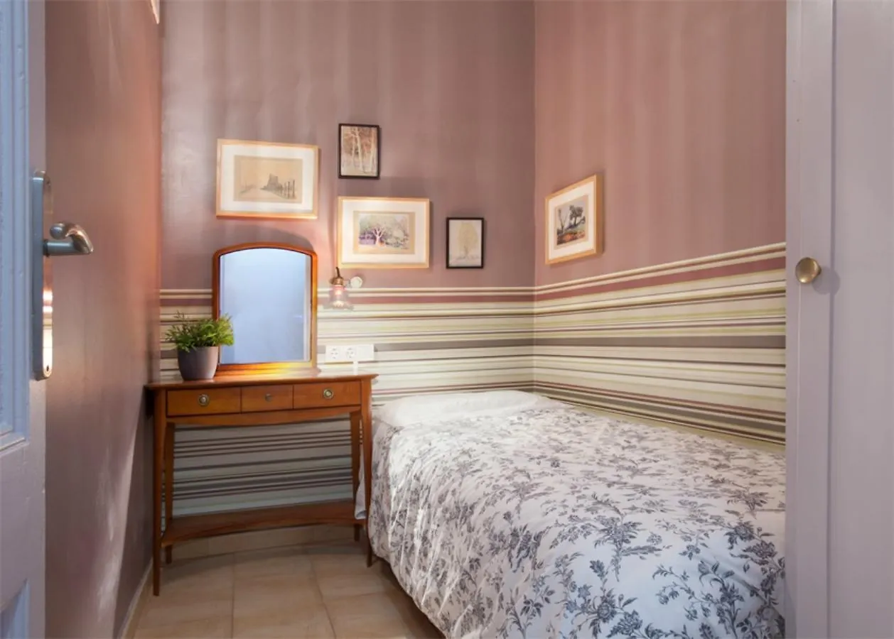 Aparteasy - Family Sant Antoni Apt. Barcelona